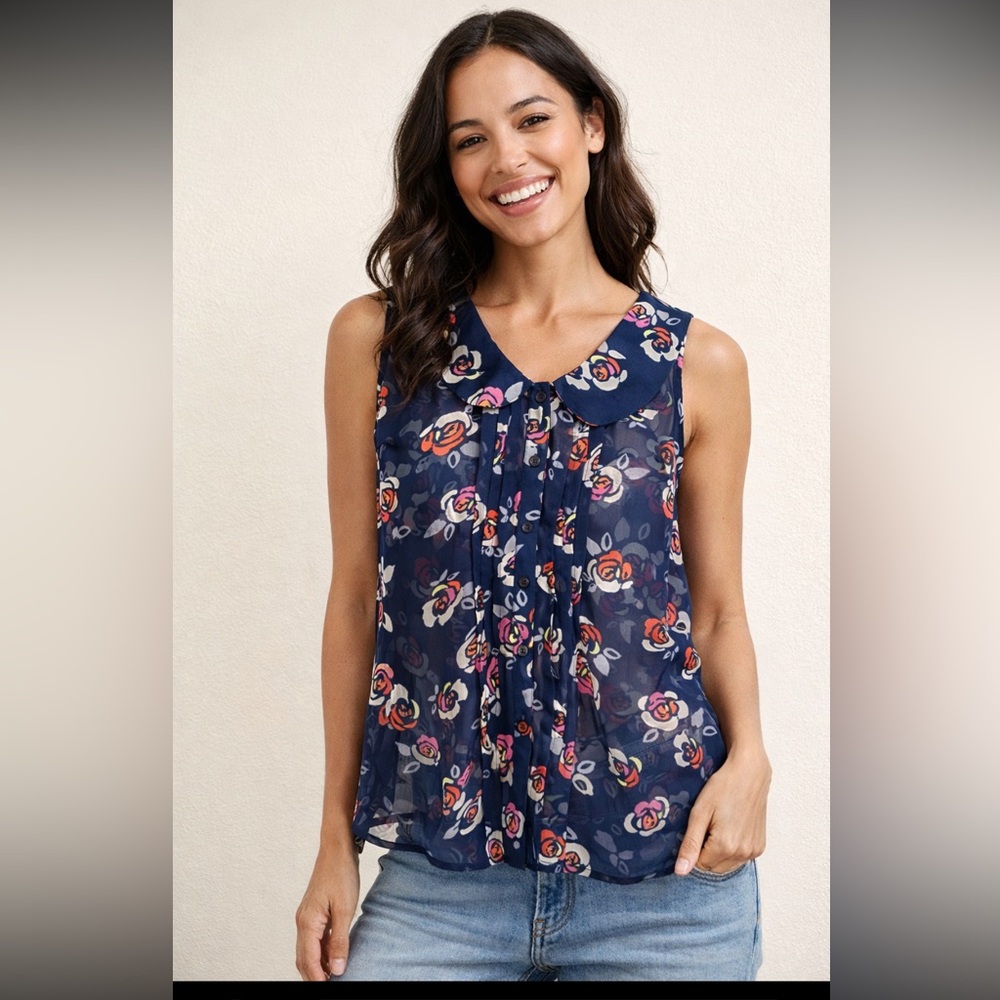 Love, Fire Navy Floral Sleeveless Top Collar Button Down Pleats Size Large Sheer